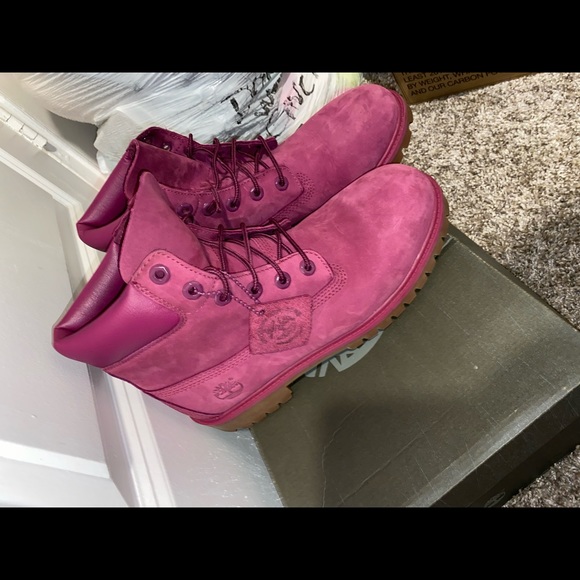 No stains worn twice good as new - Picture 2 of 3